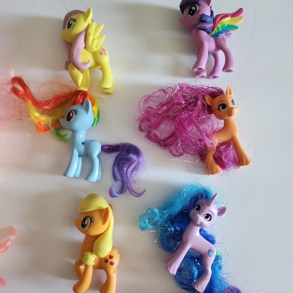 My Little Pony Figure Lot of 20 Assorted‎ Sizes And Generations